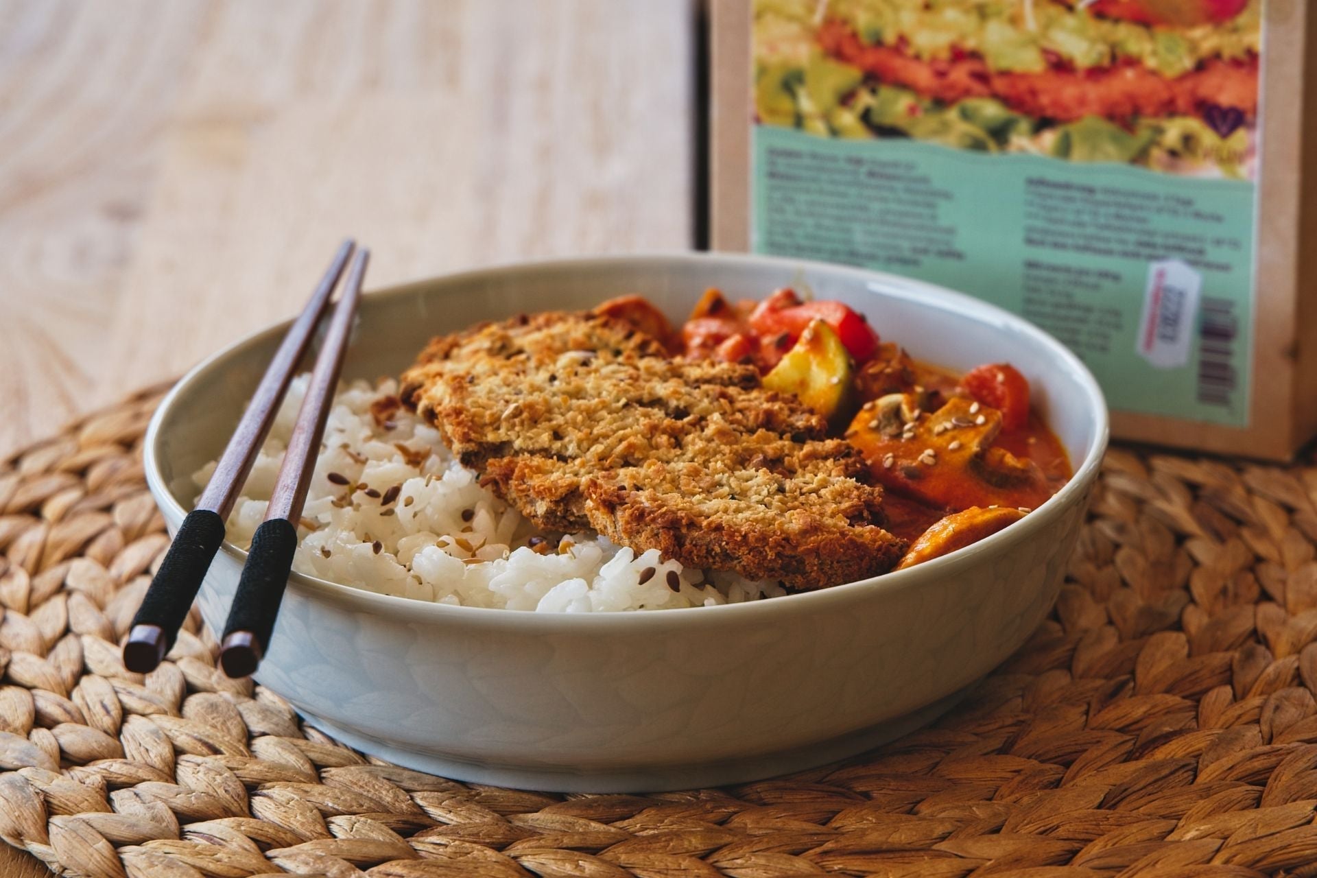 Veganes Schnitzel mit Reis und Curry Rezept