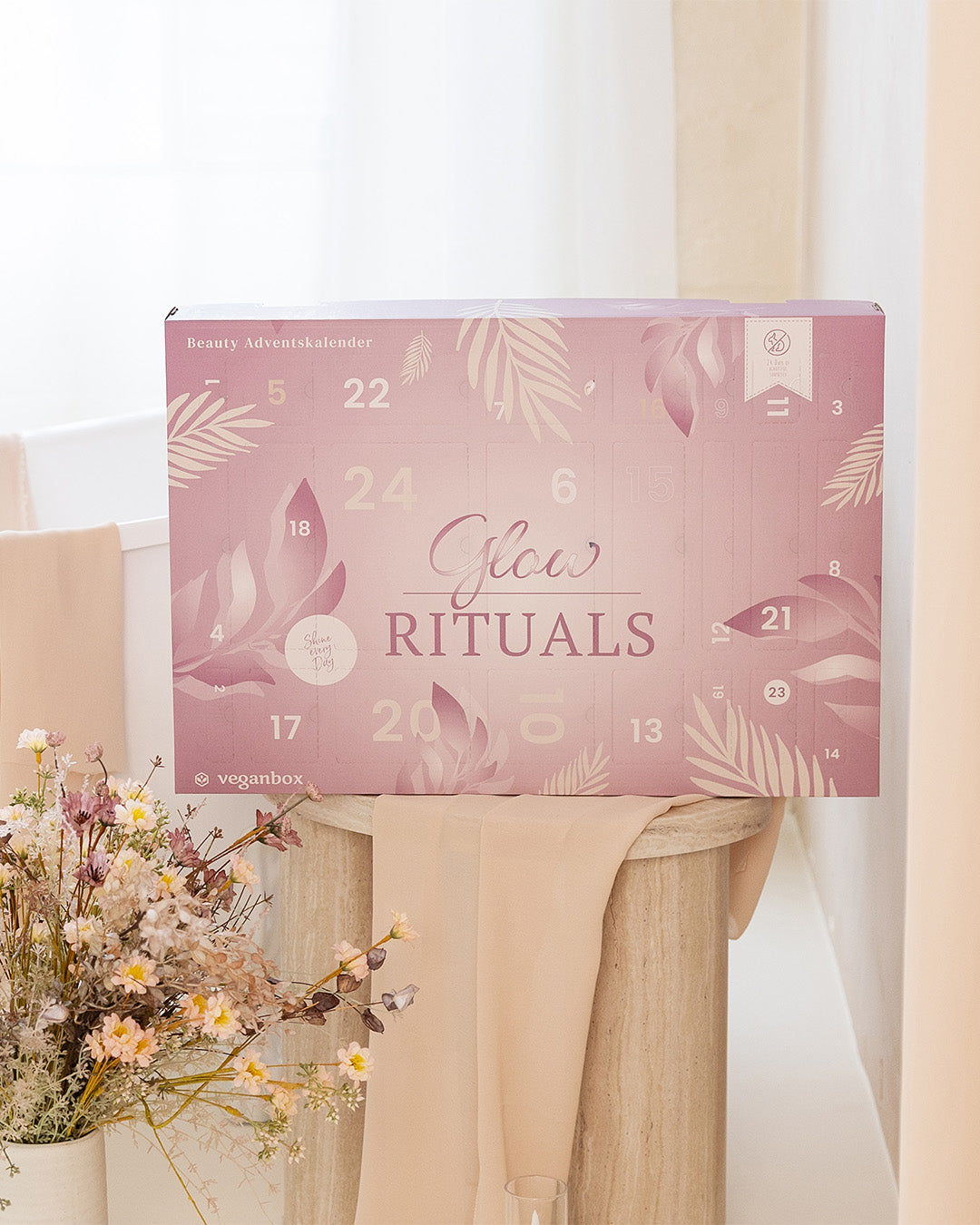 Kosmetik Adventskalender Vegan Box ,,Glow Rituals'' mit 24 Türchen