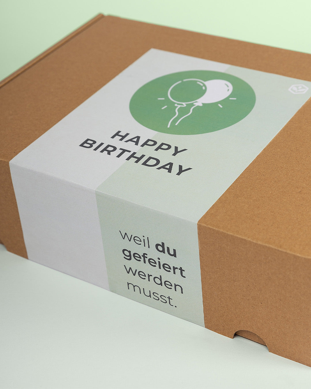 Vegane Geschenkbox zum Geburtstag Verpackung